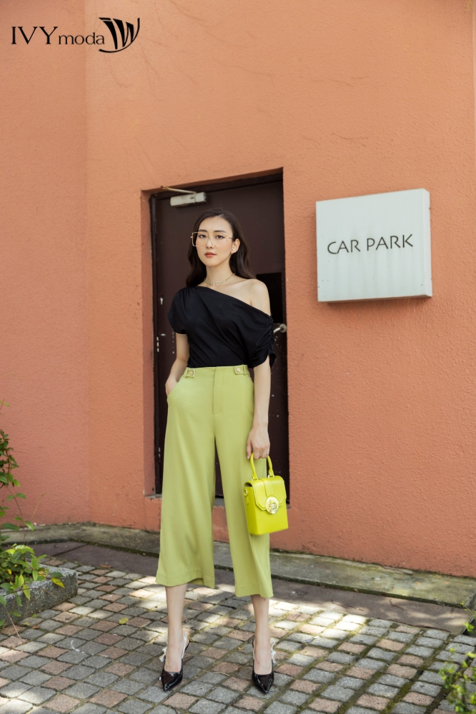 Quần suông cạp phối khuy ivy moda ms 22m7613