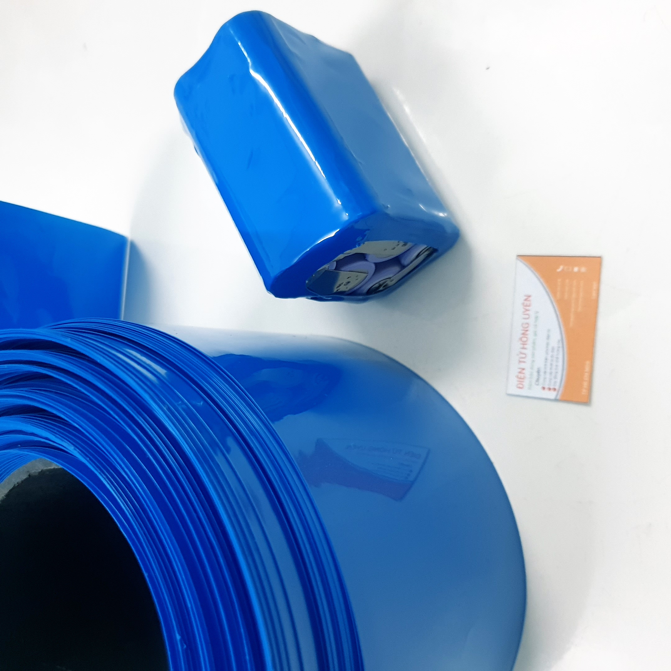 2 mét Màng co nhiệt pin 3s. Màng co nhiệt chuyên dùng bao pin lithium. Màng co nhiệt 3s bọc được 3 hoặc 6 viến pin lithium. Màng co nhiệt 9 cm