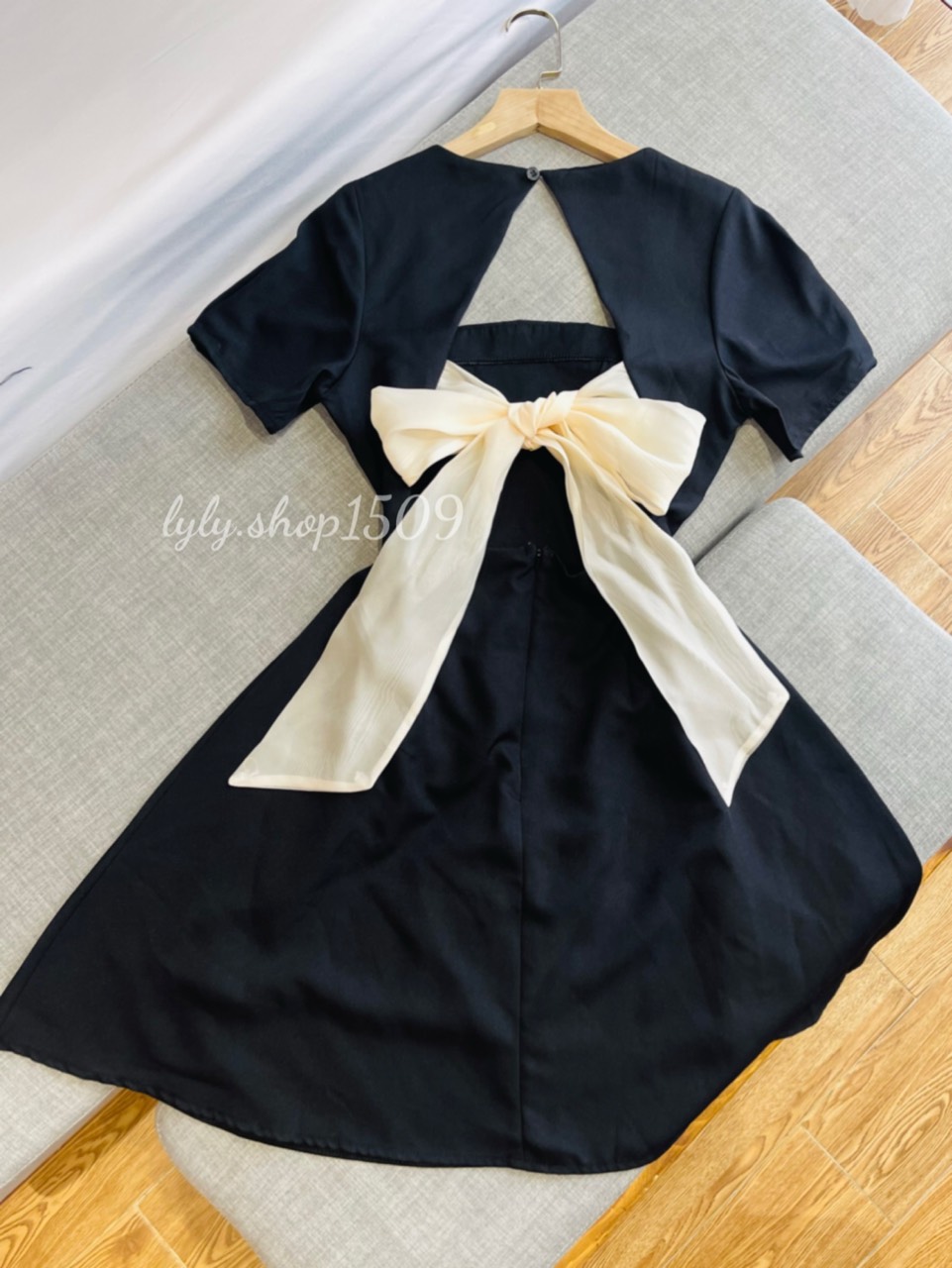 Đầm Lana cutout lưng thắt nơ, phù hợp đi chơi, tiệc, dạo phố Kt65
