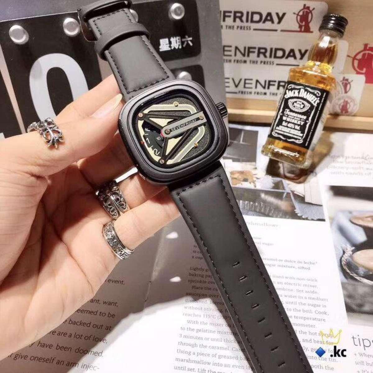 ĐỒNG HỒ NAM THỜI TRANG SF SEVEN7 6FRIDAY