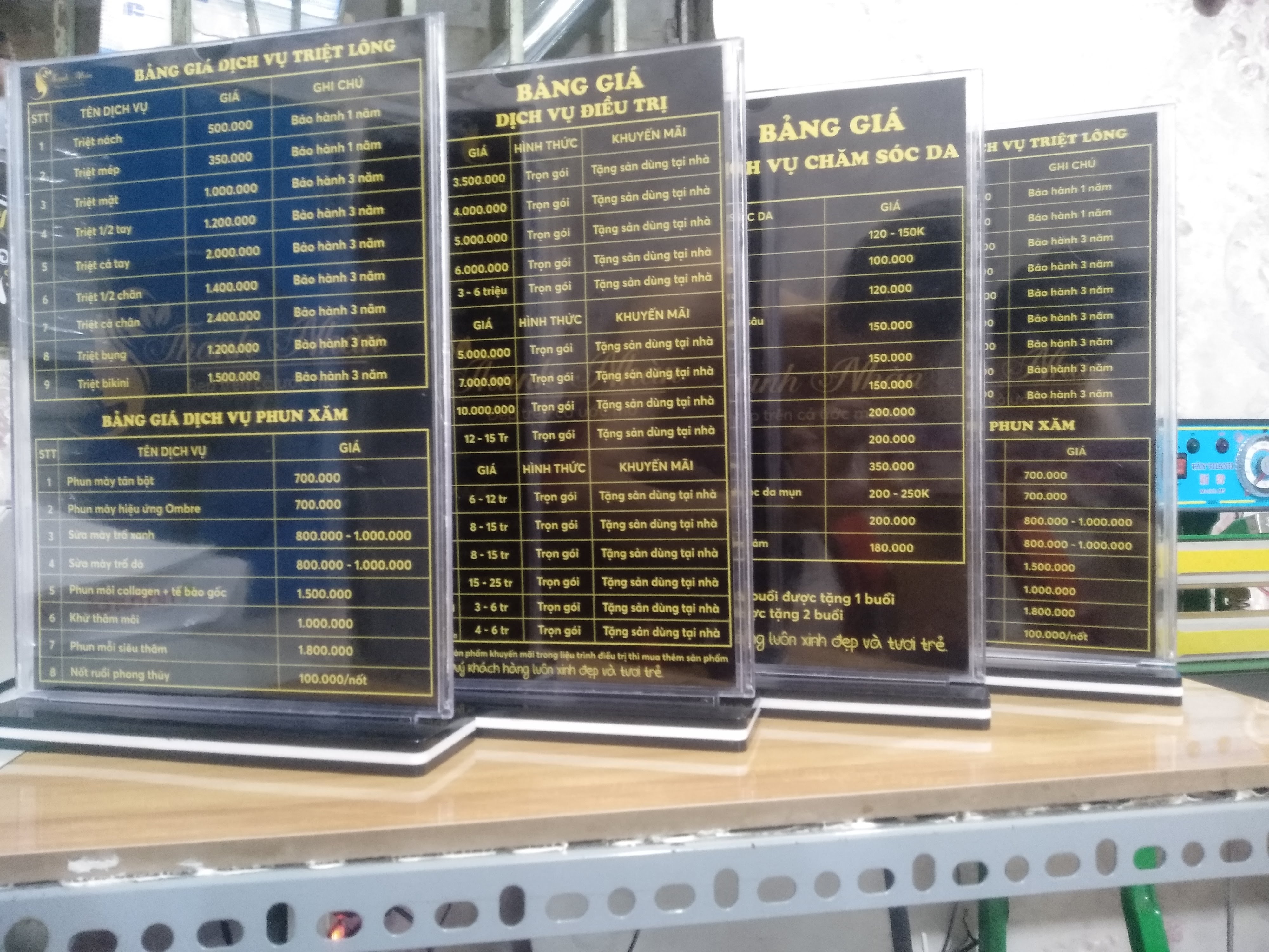 Menu Mica A4 để bàn cho Spa, nhà hàng, quán ăn