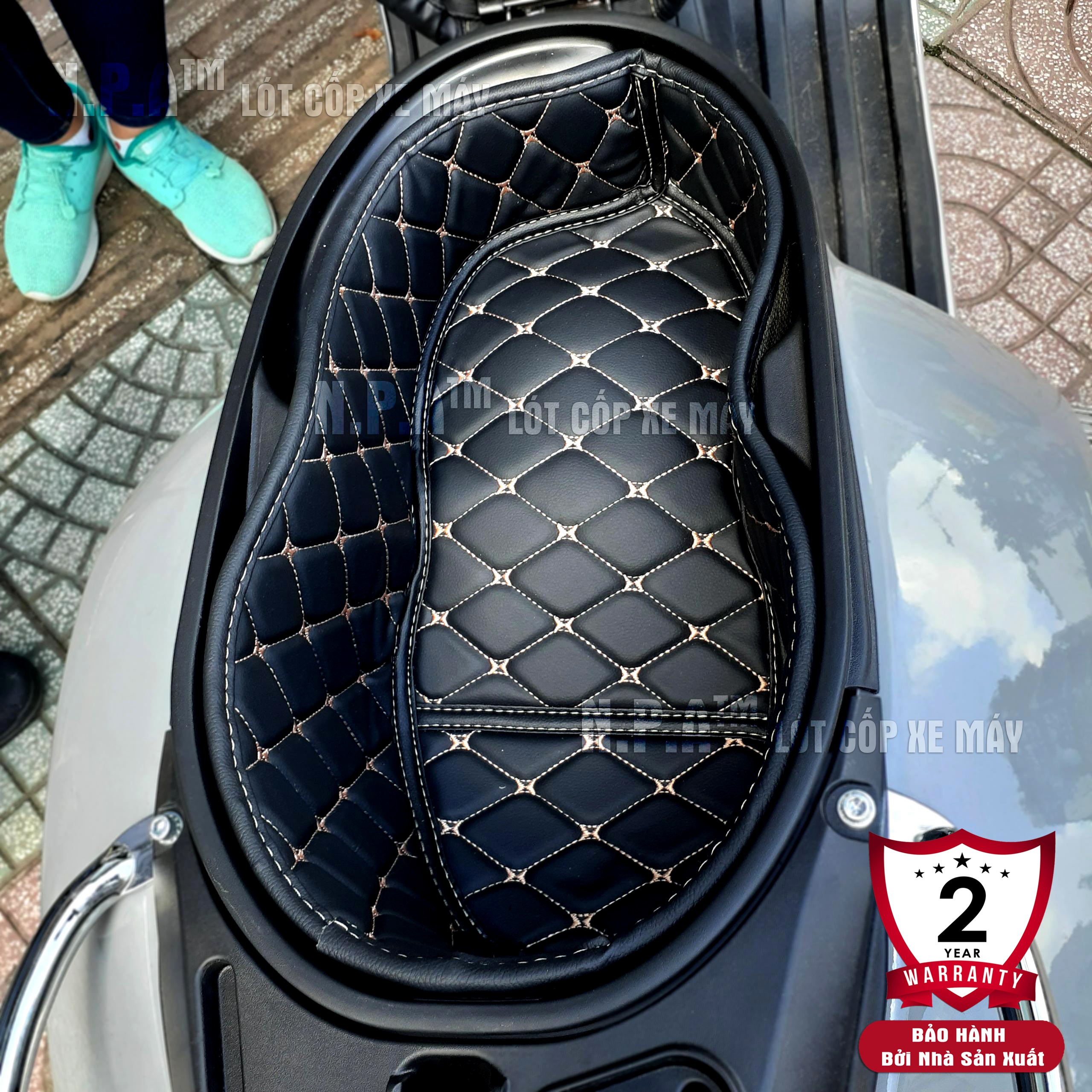 [HCM]Lót Cốp Xe Máy cho Piaggio Vespa GTS Chống Sốc - Cách Nhiệt Có TÚI để giấy tờ.
