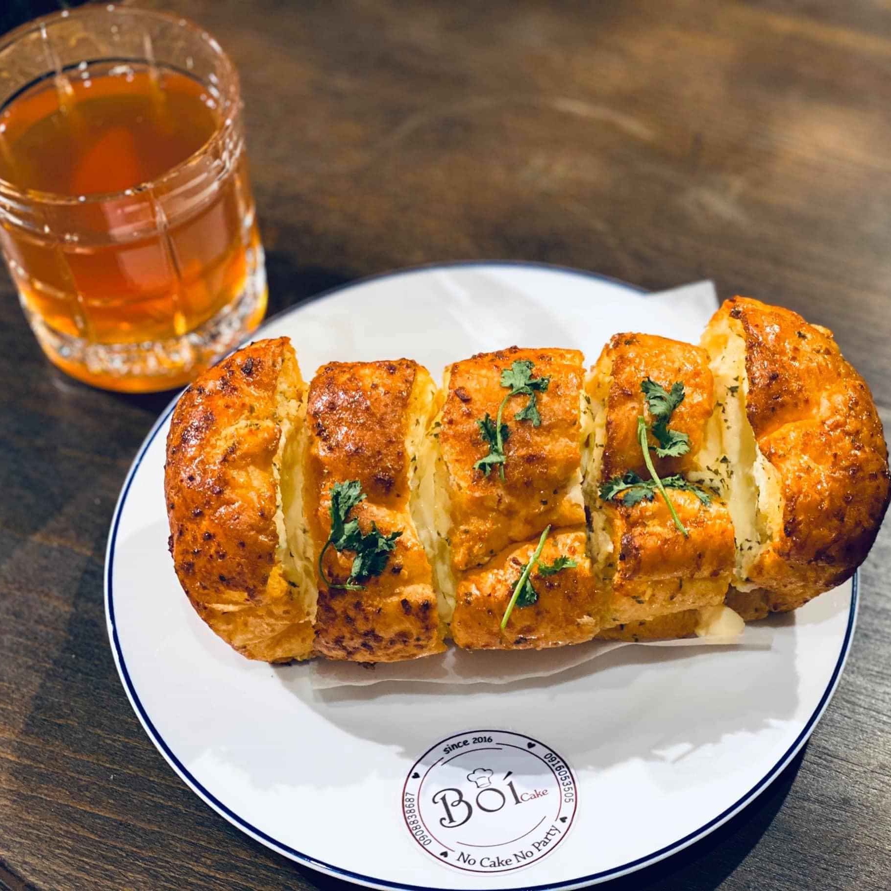 Bánh Mì Sốt Bơ Tỏi Phô Mai Hàn Quốc.