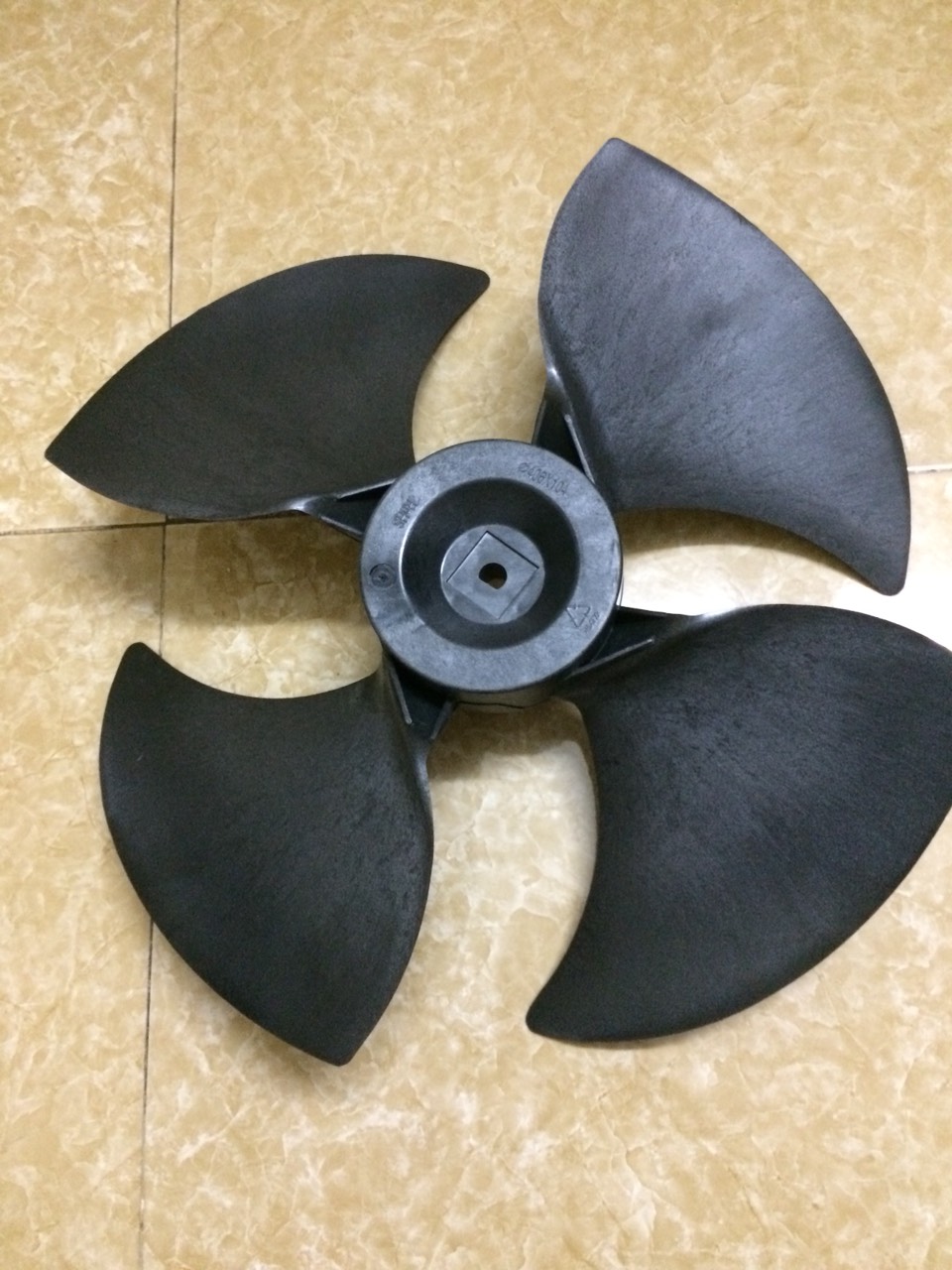 Cánh Quạt Điều Hòa Sunhouse SHD7740