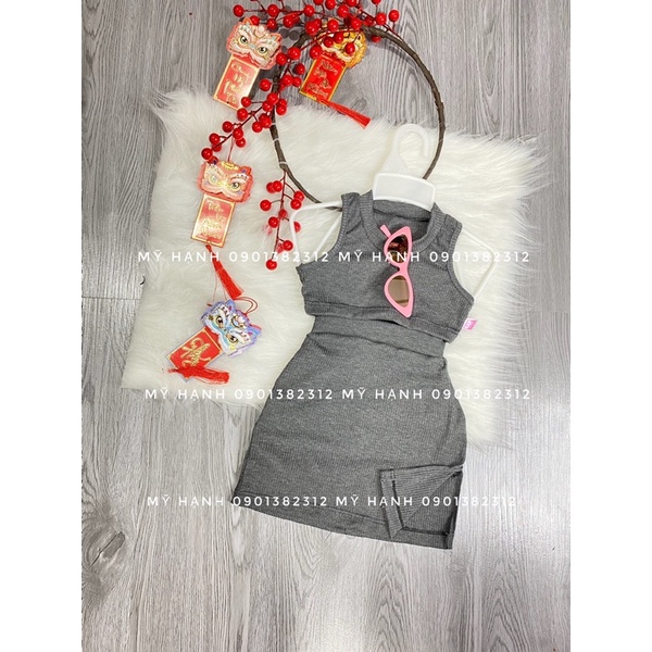 Set áo croptop + chân váy xẻ tà 7-25kg