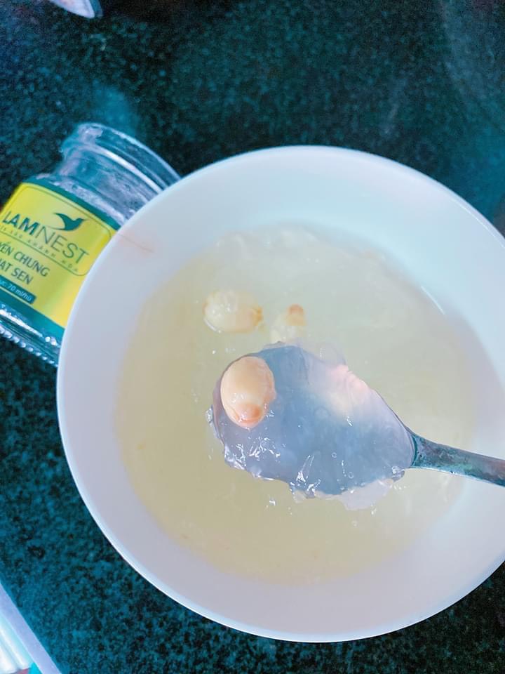 [HCM]Yến tươi hạt sen chưng sẵn ( 28% yến ) LAMNEST mới