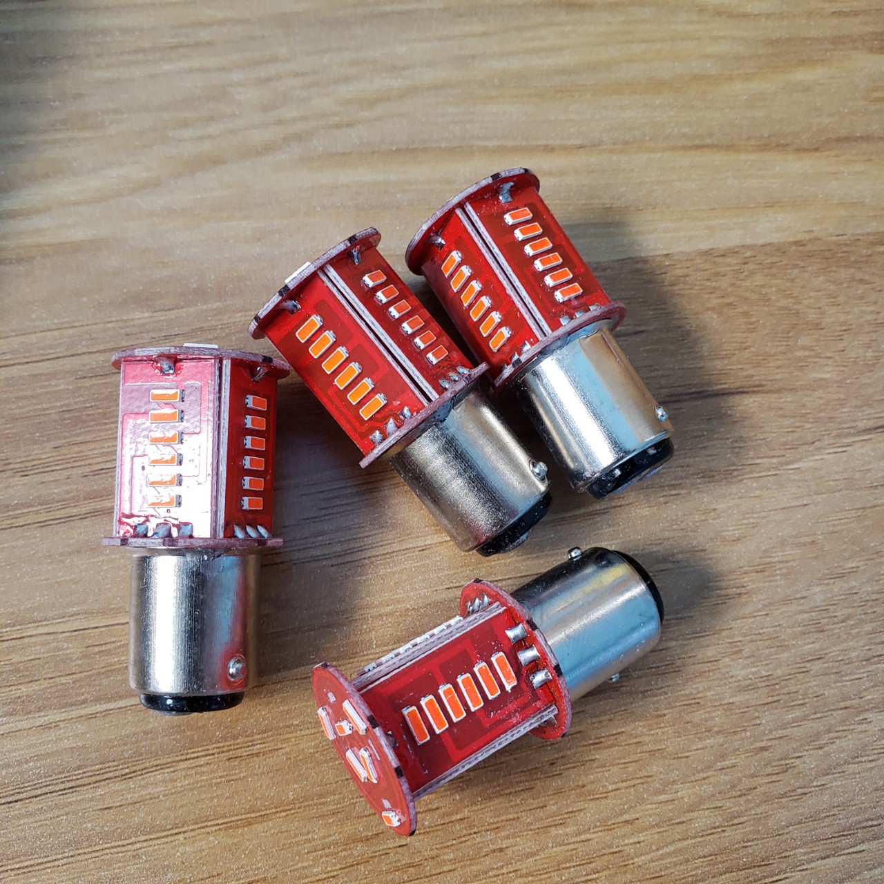 Đèn hậu led audi nháy stop f1 rất đẹp siêu sáng