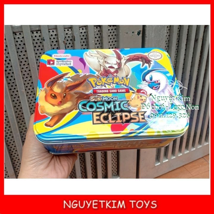 [SIZE 3] Bộ Bài Pokemon Hộp Sắt Nắp Rời Hàng Siêu Chuẩn Đẹp - Loại 80 Thẻ Bài Và 3 Túi Thẻ Vip- Trò Chơi Chiến Đấu Phim Hoạt Hình Đồ Chơi Sưu Tập Trẻ Em