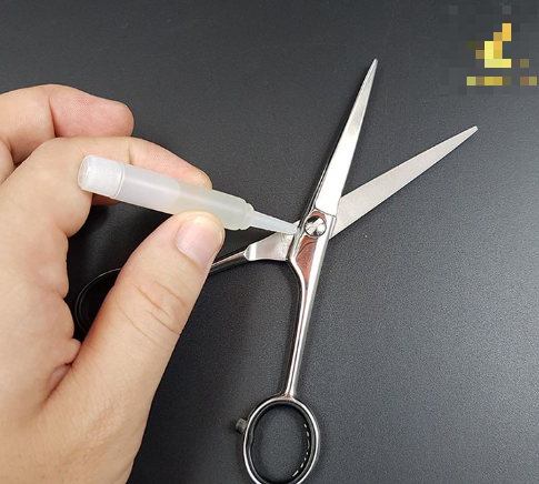 Dầu tra kéo cắt tóc,dầu tra tông đơ