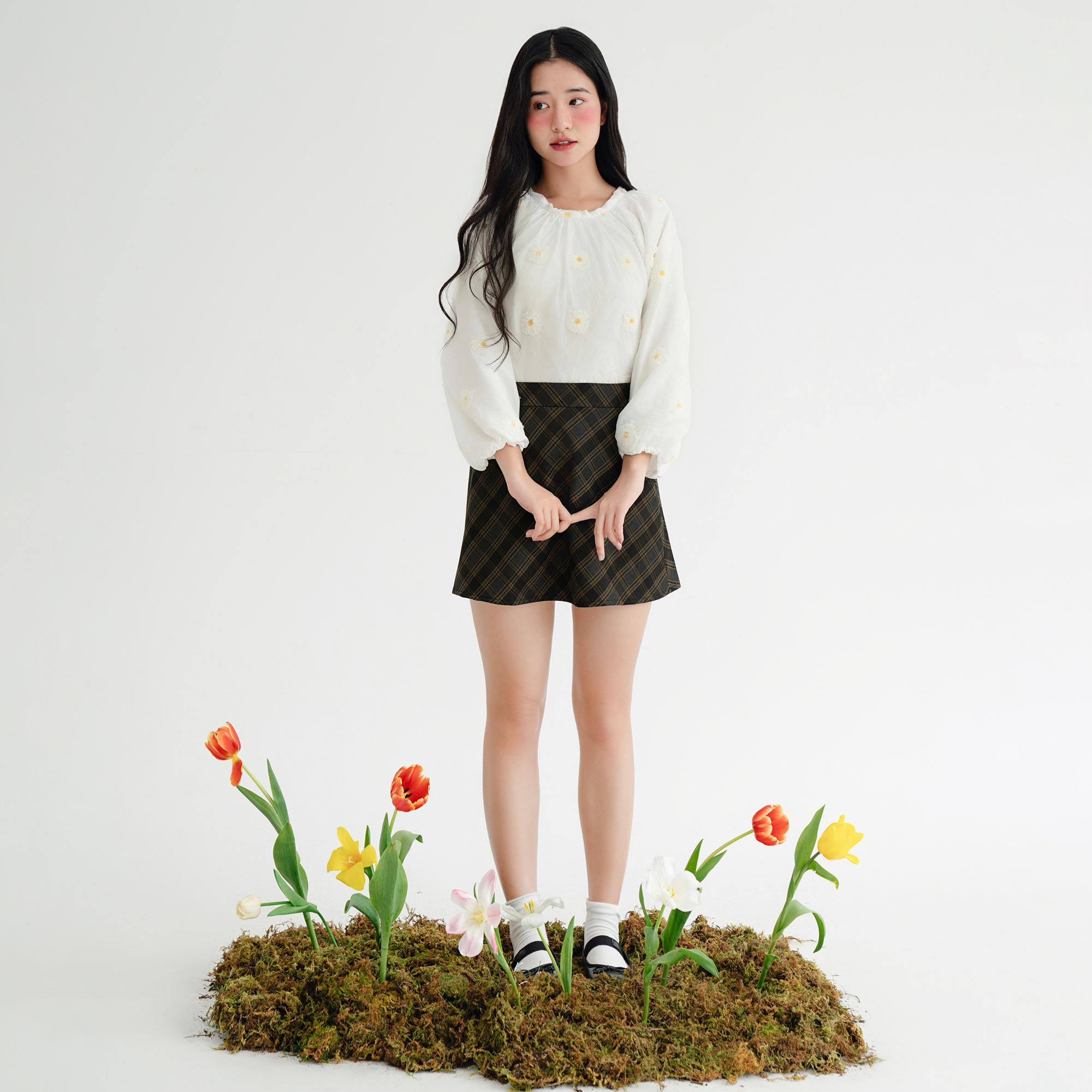 Bleubird áo tơ organza thêu hoa hạt cườm mari top