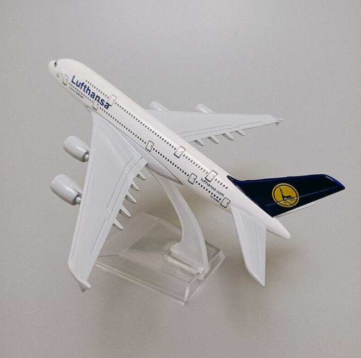 Mô hình máy bay tĩnh A380 Lufthansa 16cm