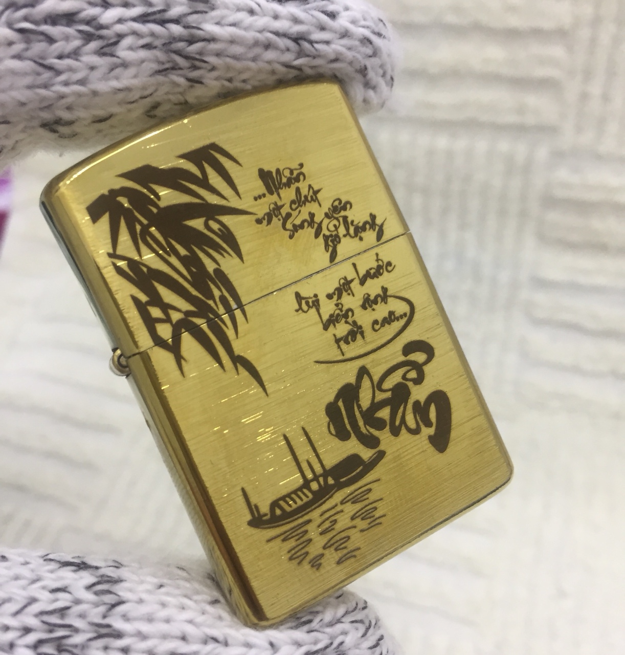 [HCM]Bật Lửa Zippo USA Khắc Chữ Nhẫn - Ruột Trắng