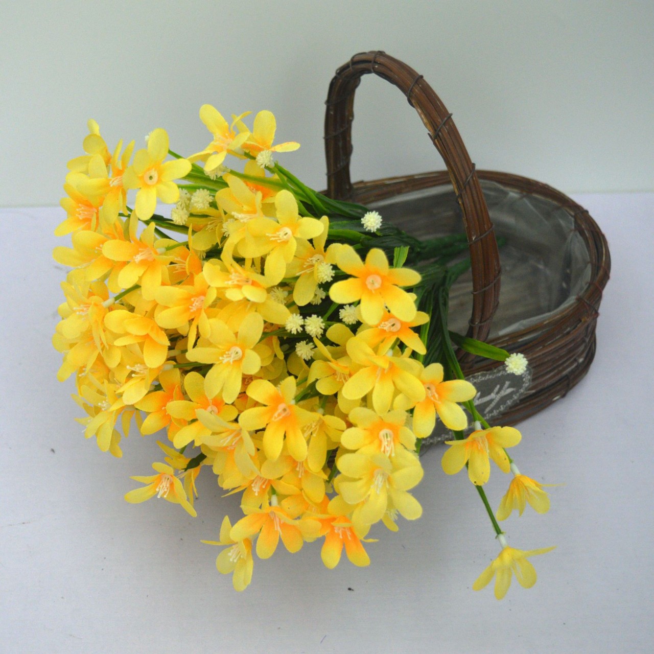 Hoa lụa/cành hoa thủy tiên nhí trang trí