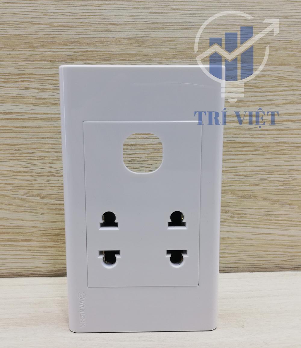 Ổ cắm đôi 2 chấu và công tắc vanlock sino
