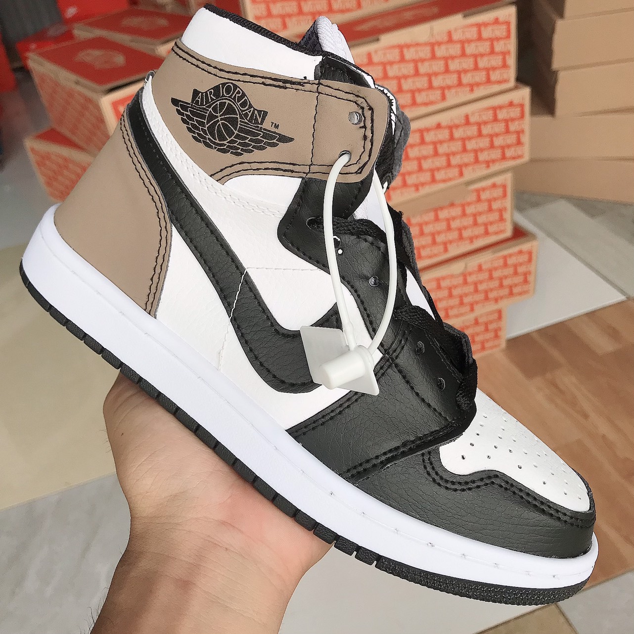 Giày jordan cổ cao, giày snaker jordan nâu đen cổ cao phong cách thời trang cá tính