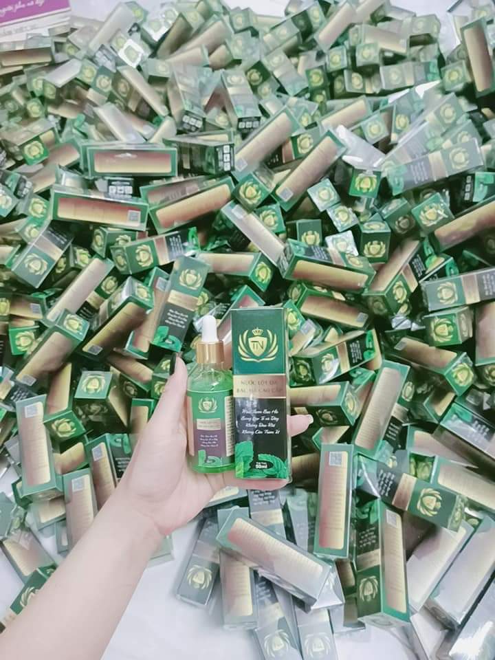 Combo nước lột bạc hà + Kem body cốt mạnh mix