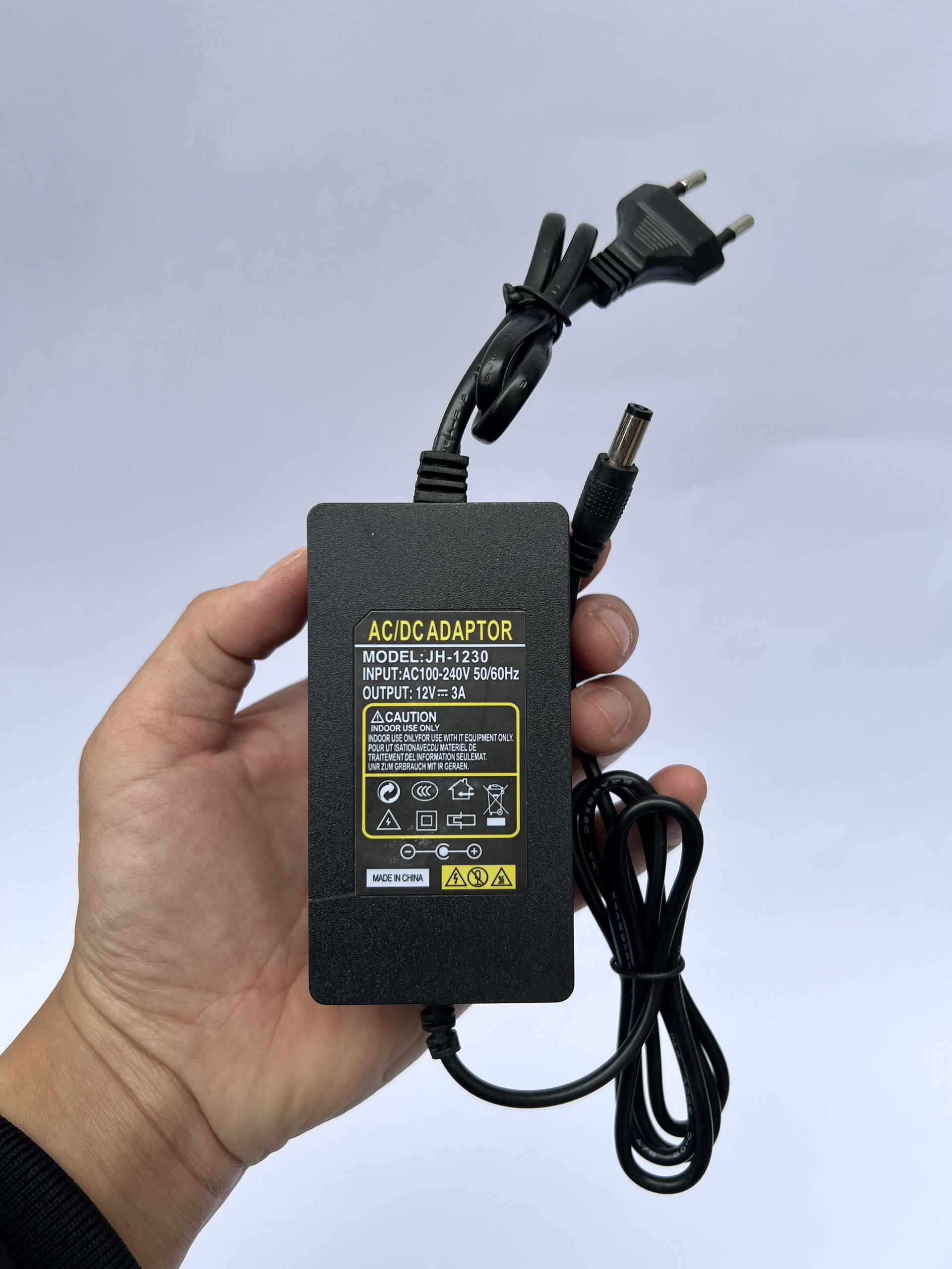 Nguồn 12v 3a- adapter 12v 3a chân to - nguồn 12v vỏ nhựa các loại - hàng mới – chính hãng