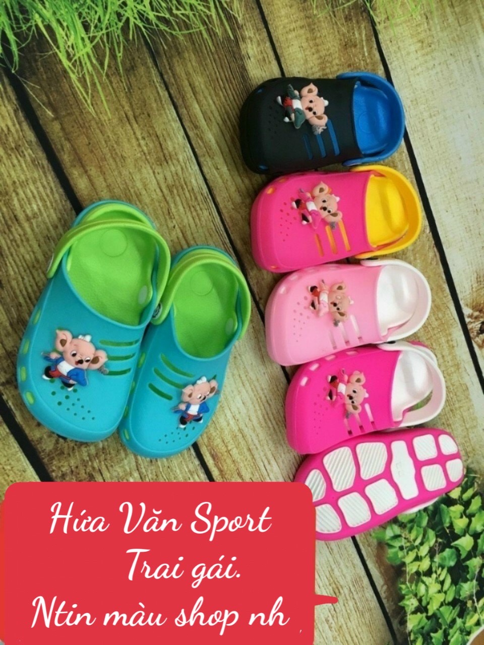 Dép sục cho bé nhựa mềm êm chân trai gái