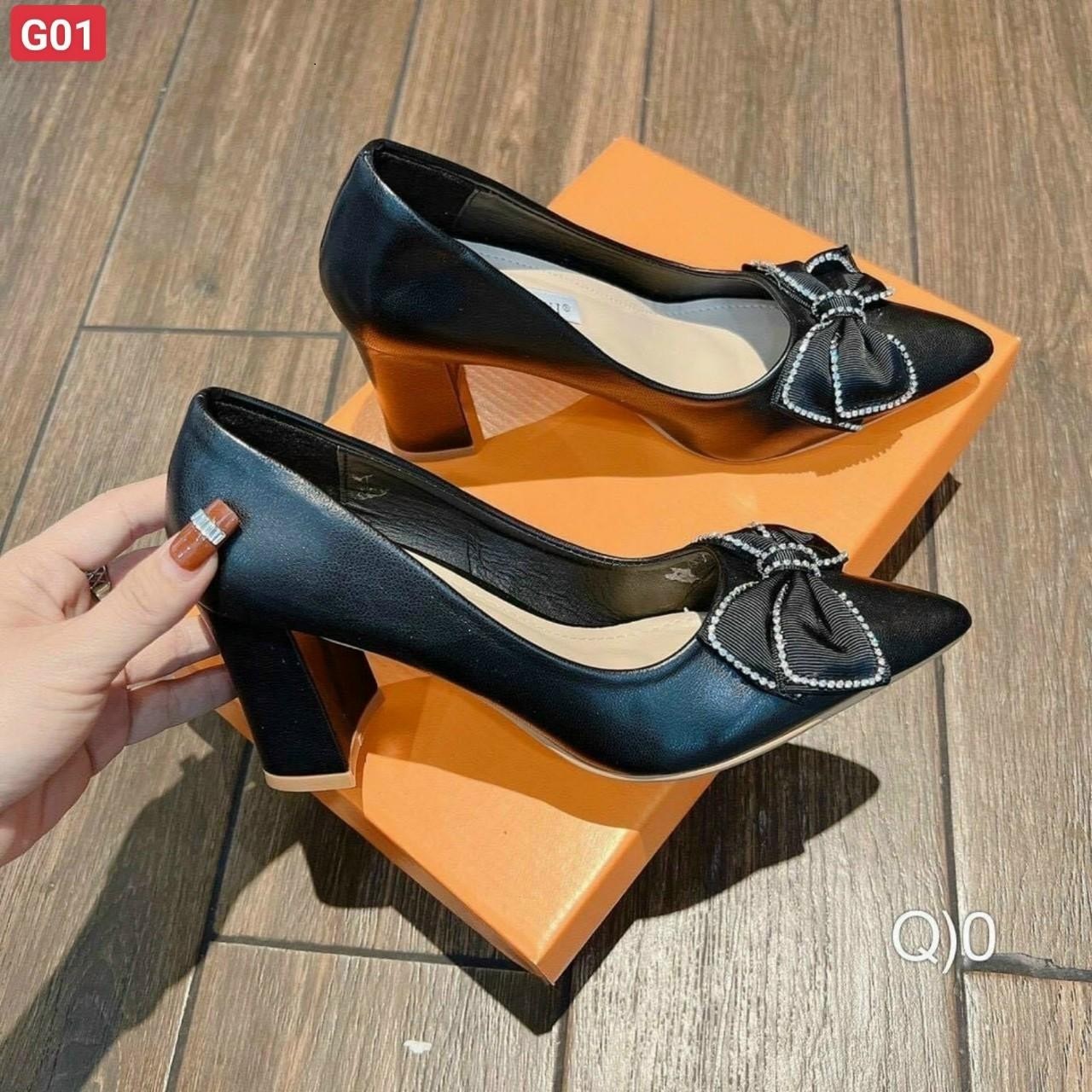 Giay cao gót 7p mũi nhọn đính nơ đá xinh xuất sắc