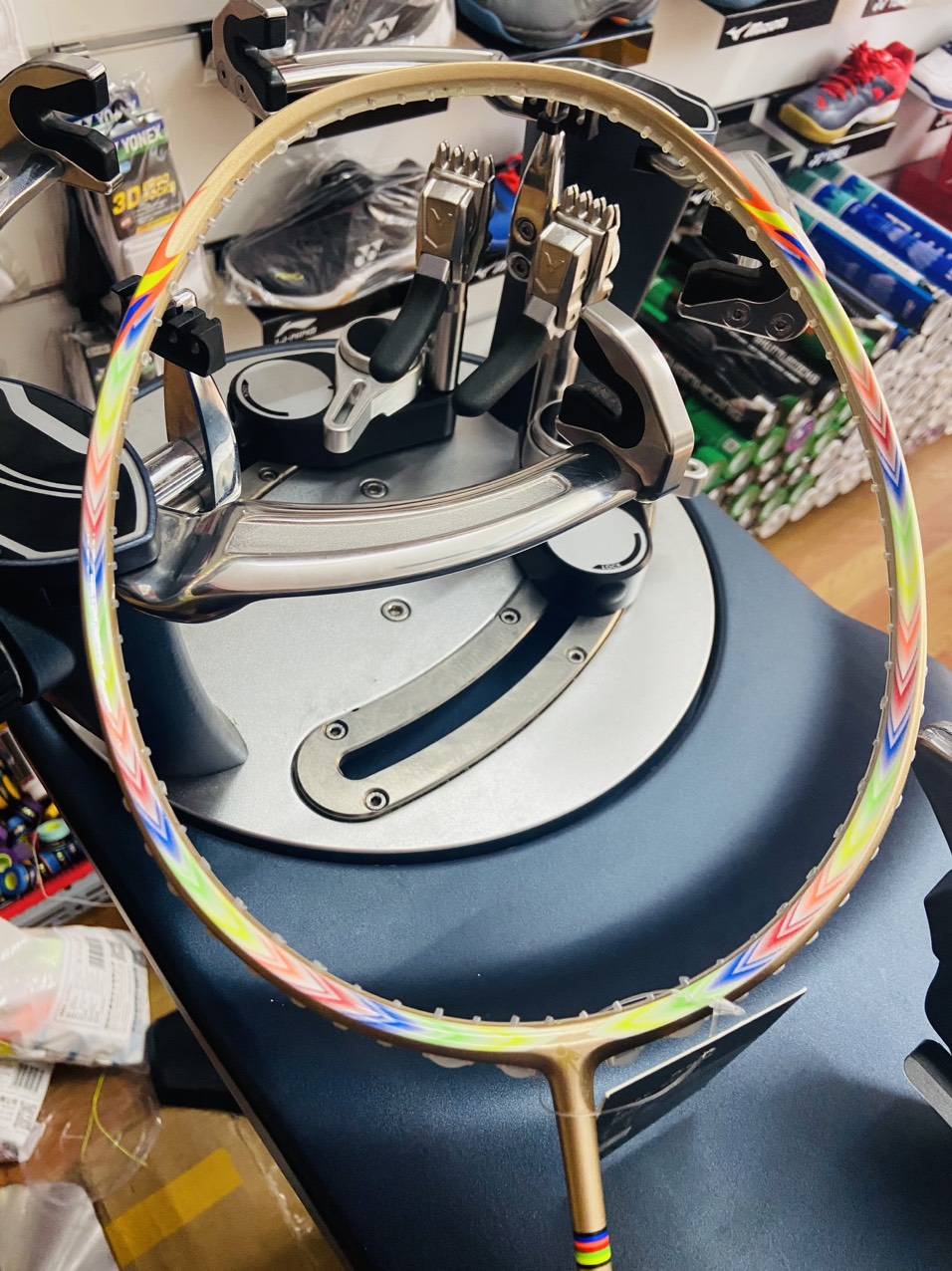 Vợt Cầu Lông Vợt Bubadu Vàng Đồng Rực rỡ,Căng tối đa 13KG,Quà Tặng ( Quấn Cán + Cước )