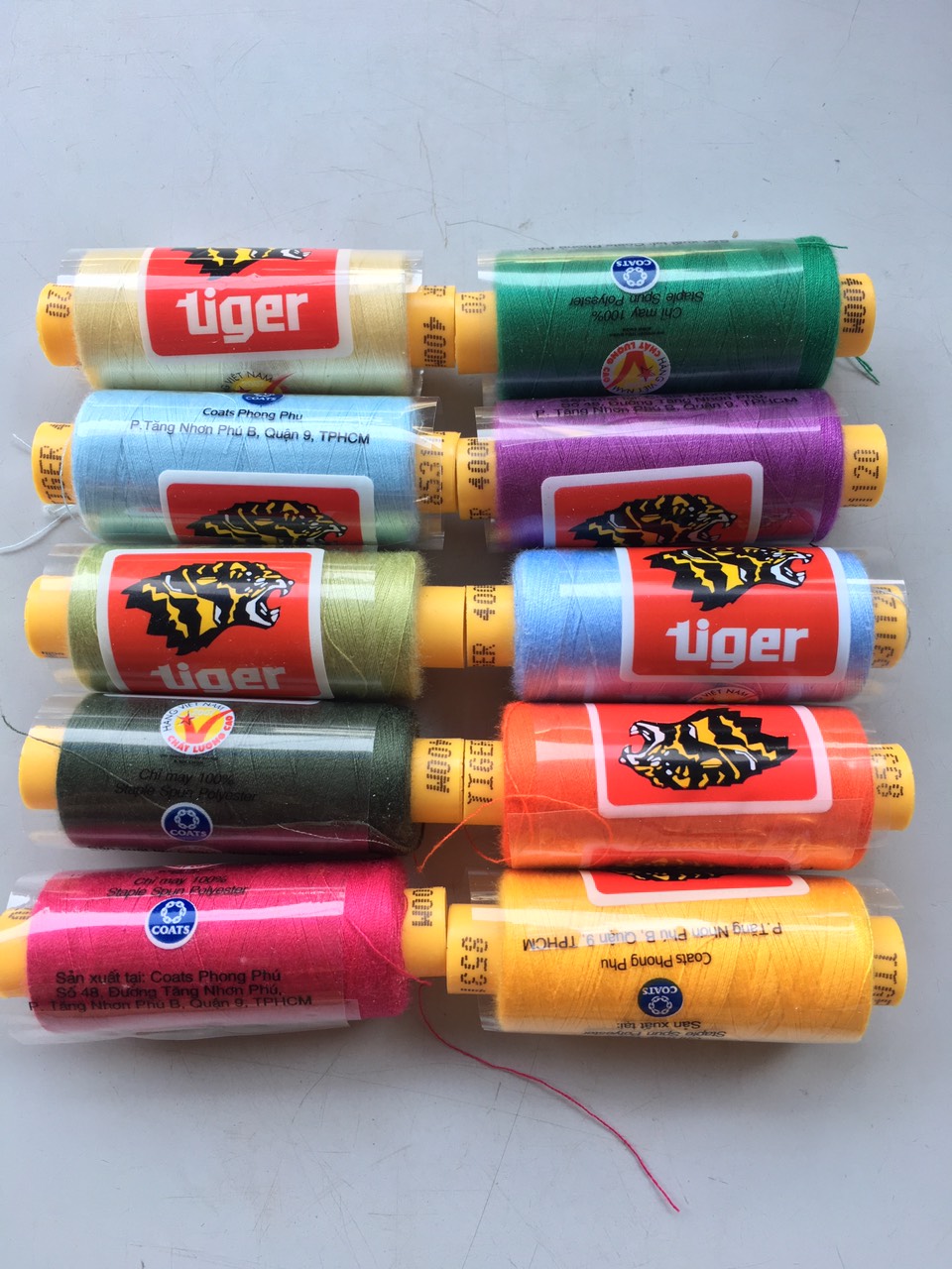 Combo 10 cuộn chỉ tiger 400M 10 màu khác nhau shop bán theo set khách chọn màu trong phân loại set