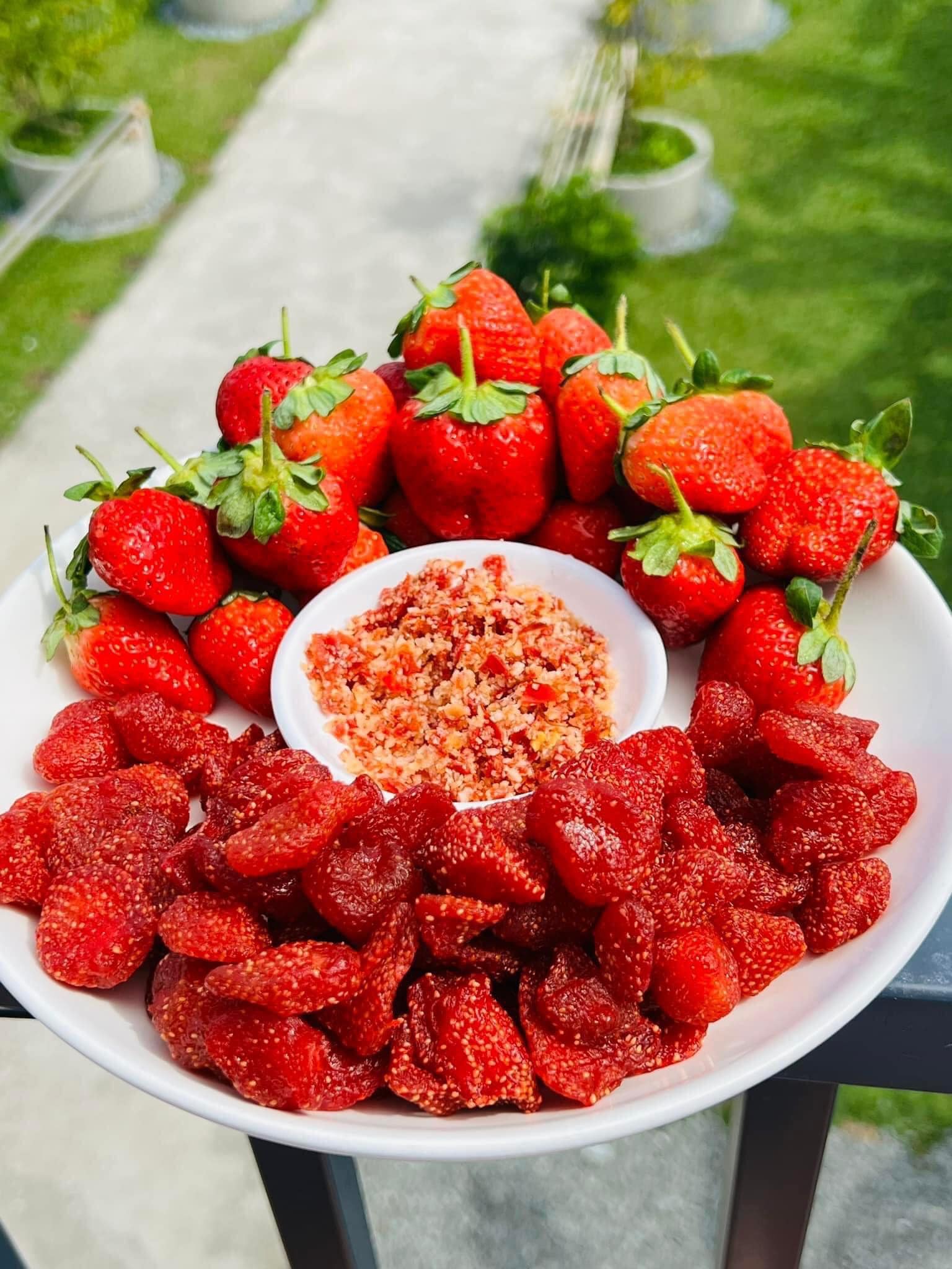 Dâu tây sấy dẻo gói 500gr