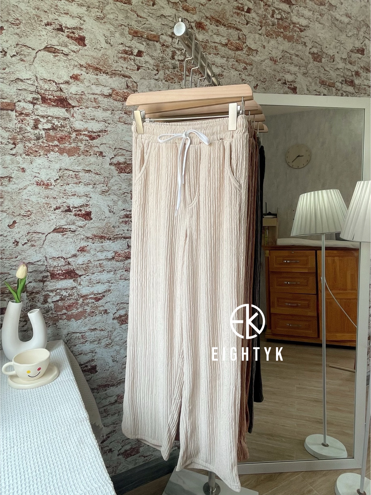 Eightyk quần dài cullotes thun vải xốp