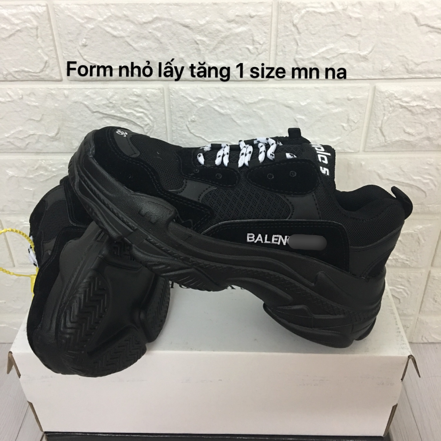 Giày triple s full đen hàng đẹp