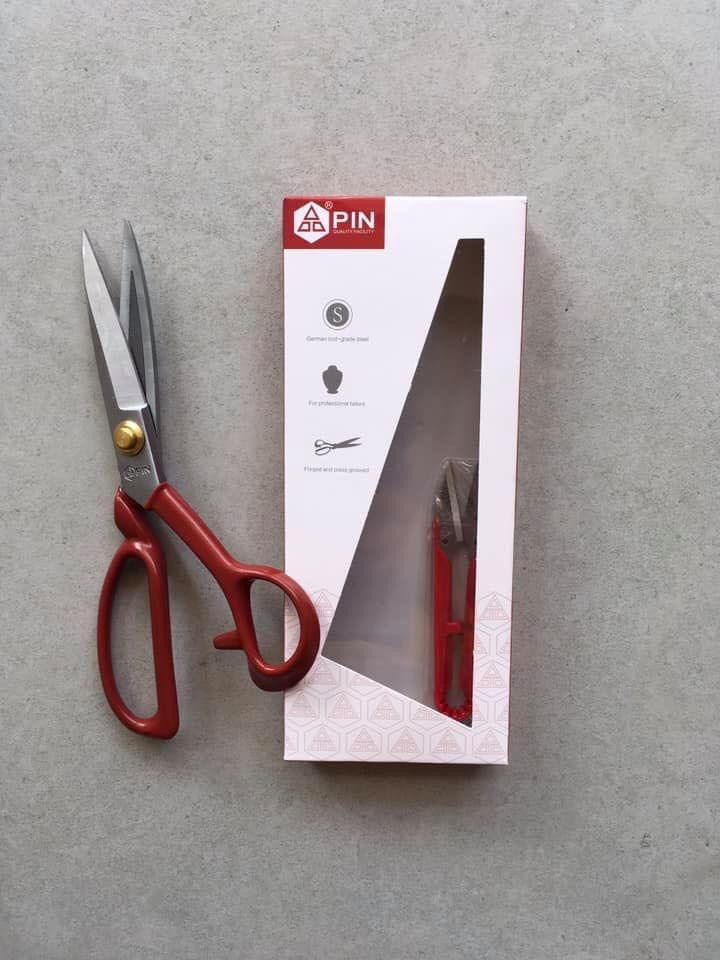Kéo cắt vải cao cấp Pin đỏ tặng kèm 1 kéo bấm chỉ Pin theo kéo