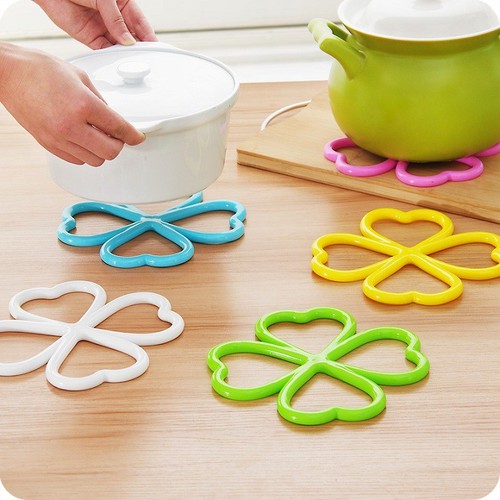 Miếng lót nồi silicon hình hoa đk 20cm