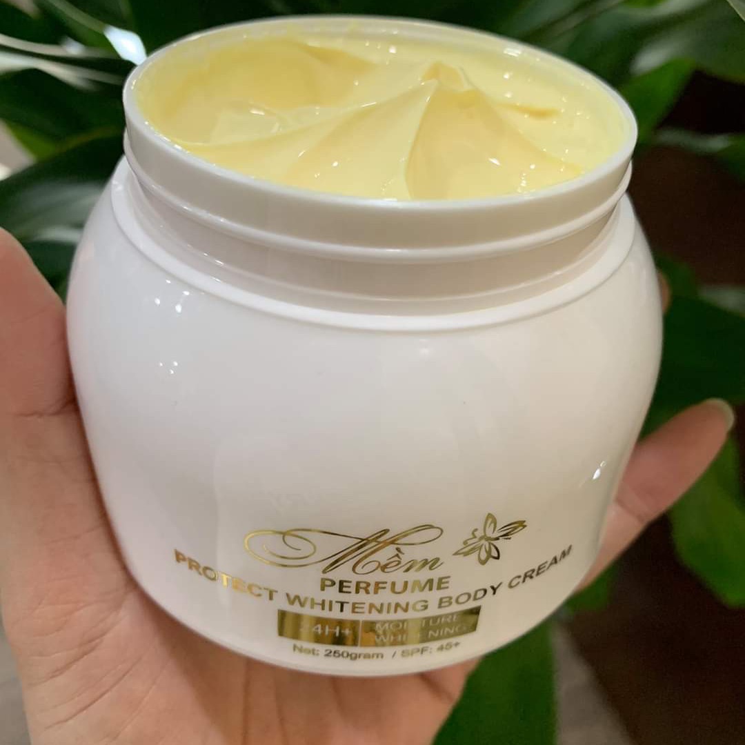 Body mêm nước hoa 2020