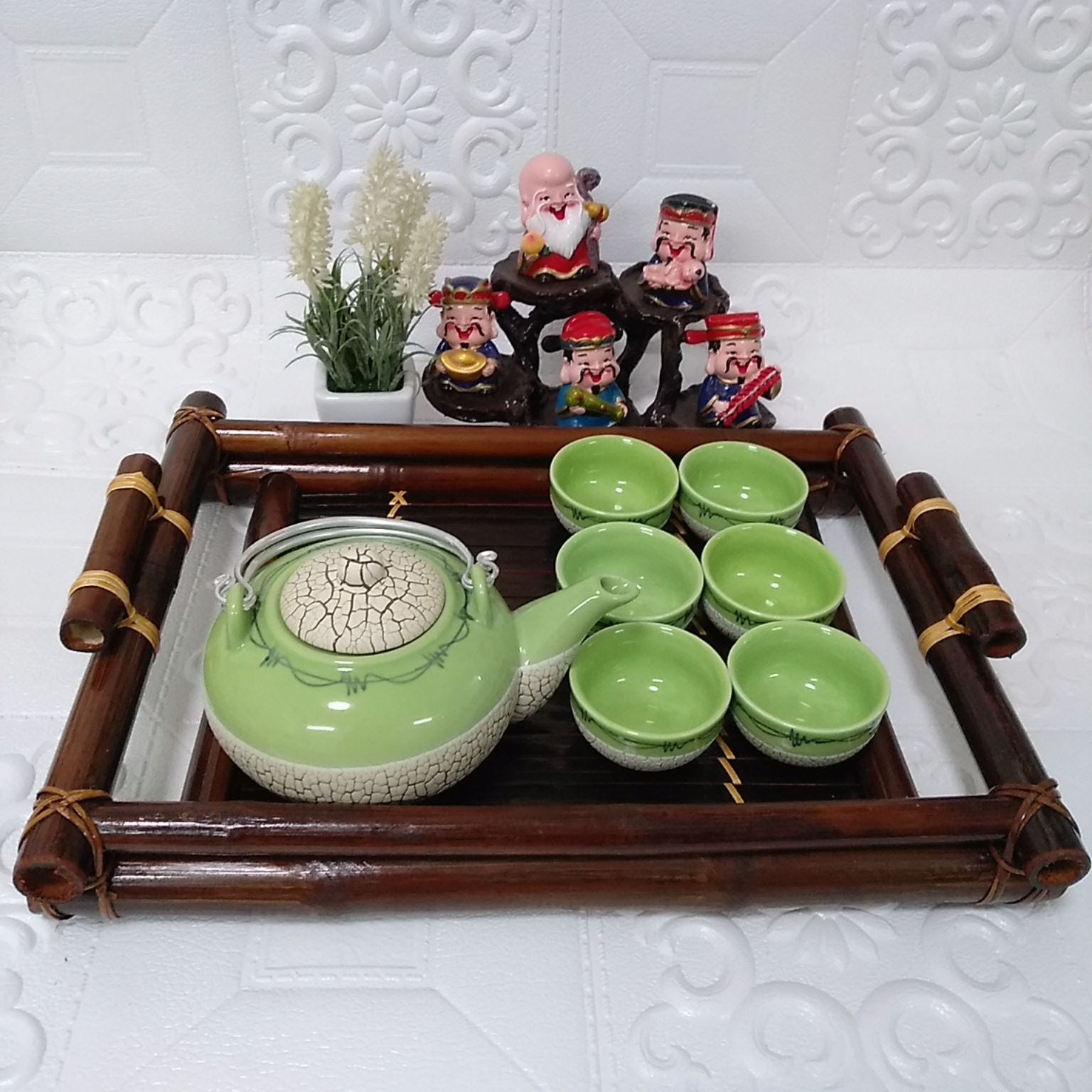 Bộ ấm chén men rạn Bát Tràng RT3 kèm khay tre cao cấp