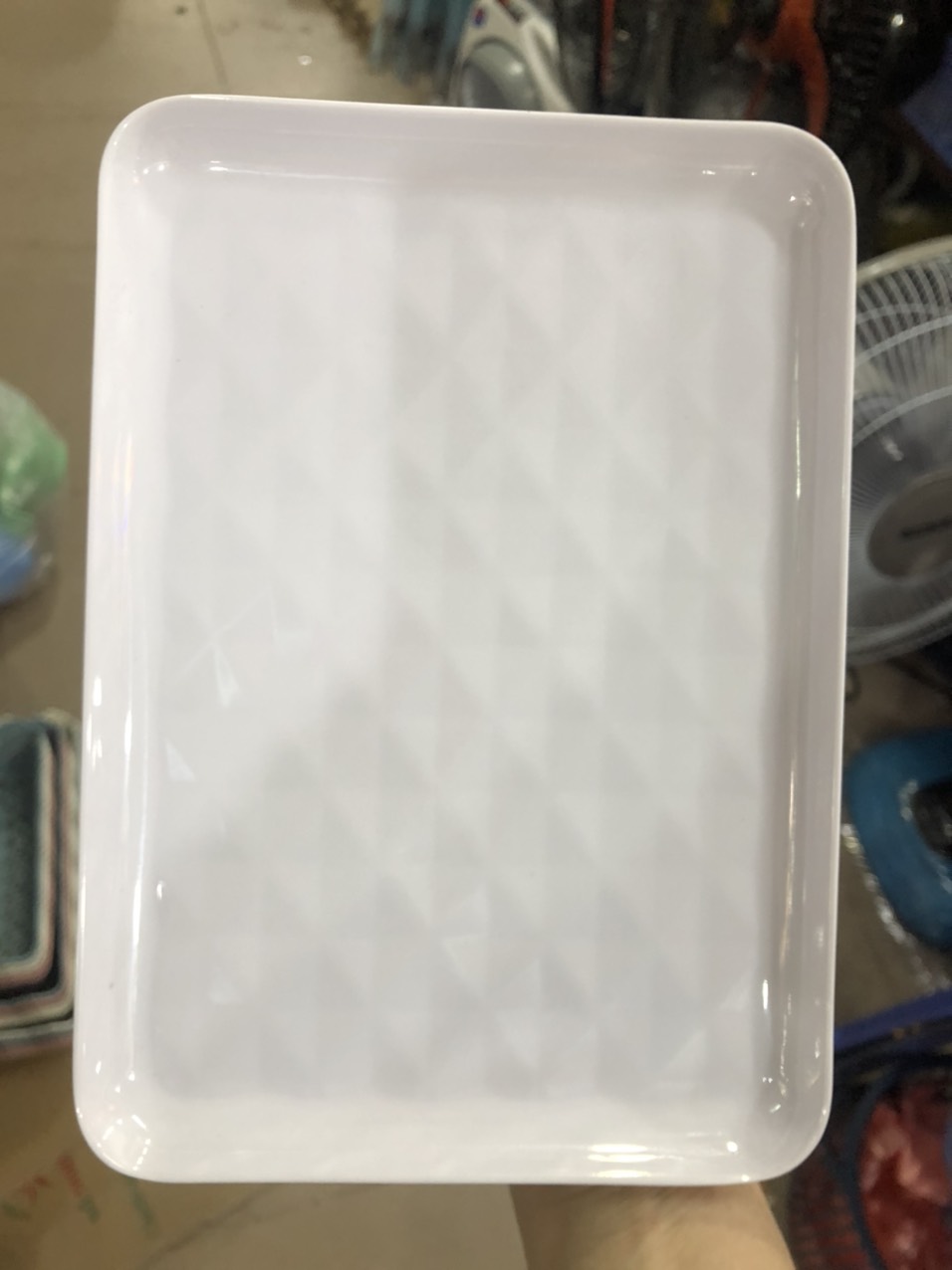 Khay nhựa chữ nhật vân quả trám 17x23cm