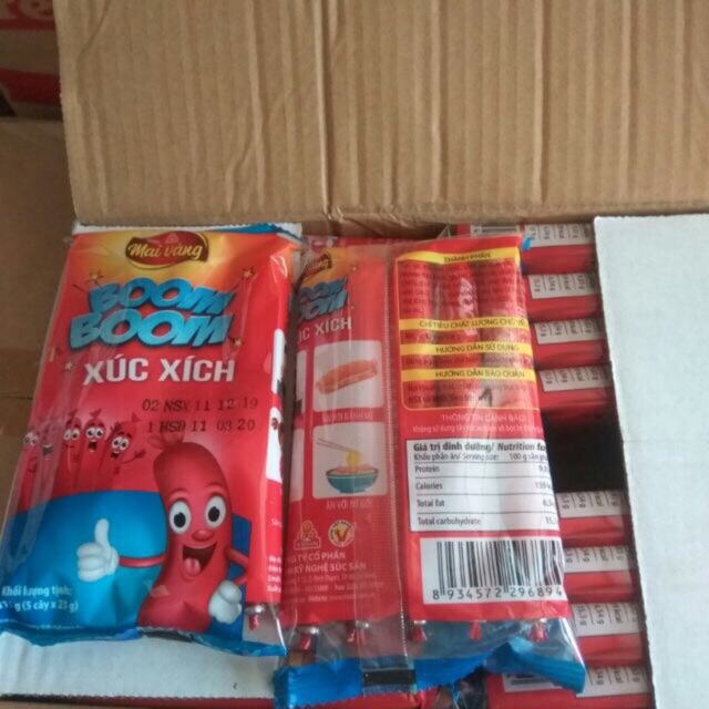 10 gói 50 cây xúc xích boom boom mai vàng 115g x10