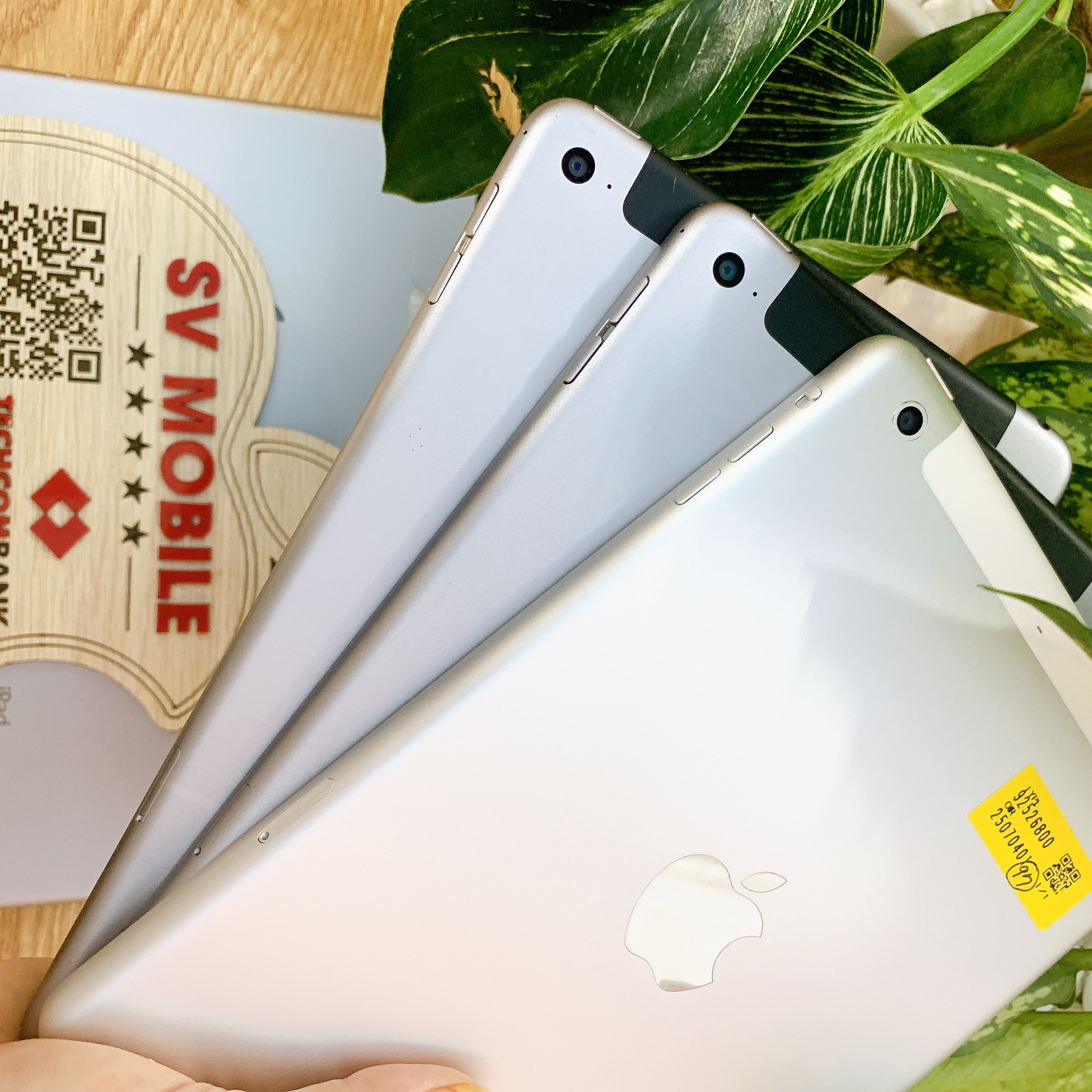 Máy tính bảng i.Pad Mini 4- 64GB Wifi+4G, Chính hãng, nguyên bản. Tặng phụ kiện khi mua máy, bảo hành 12 tháng