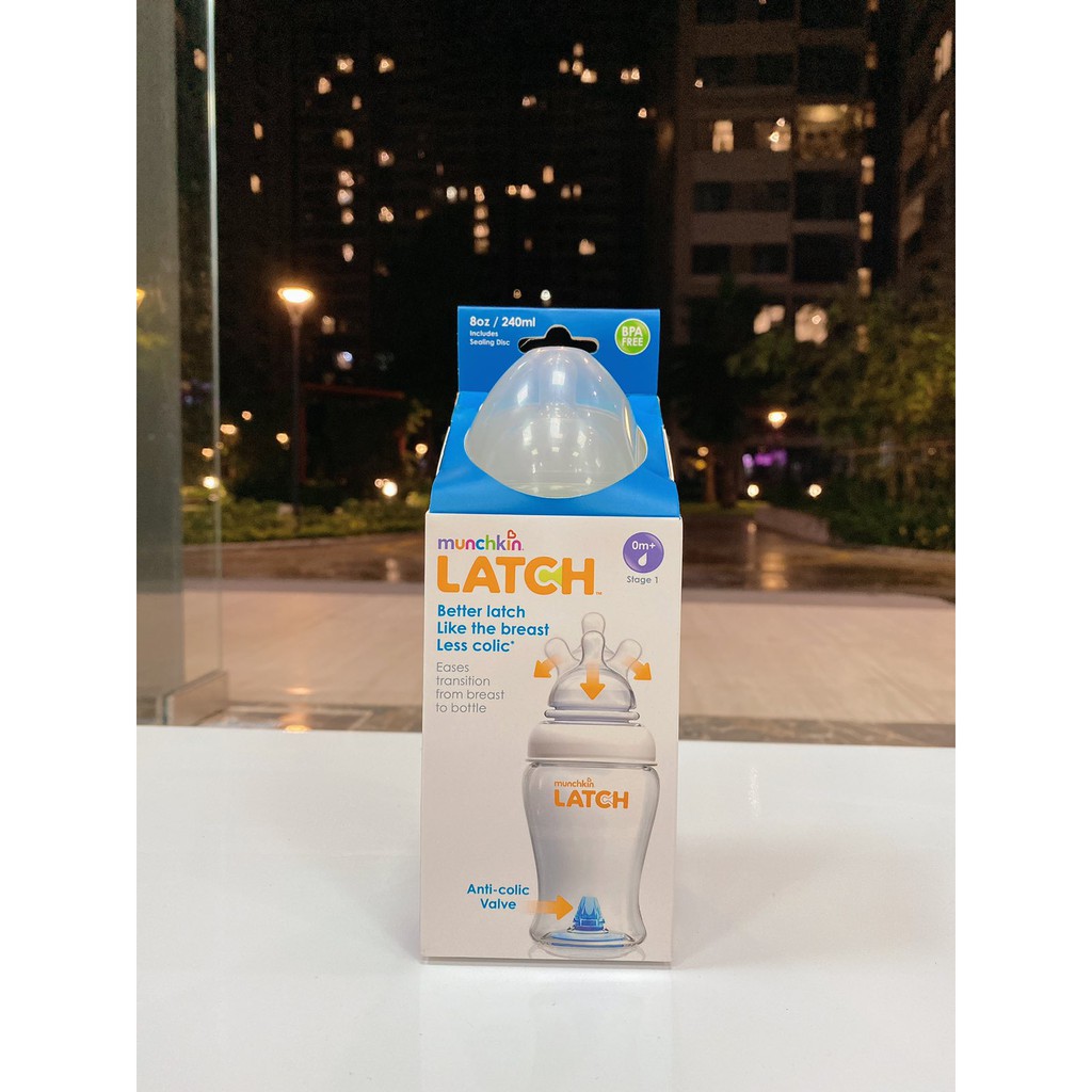 Bình sữa Munchkin Latch Bottle 240ml cho bé từ sơ sinh