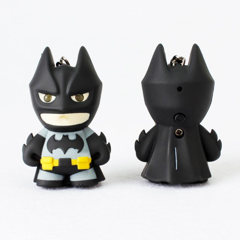 Móc khóa hình batman có đèn