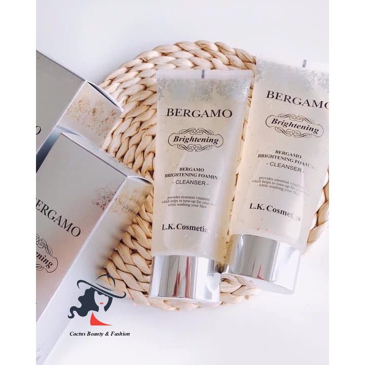 Sữa Rửa Mặt Bergamo Dạng Bọt Brightening Foaming Cleanser 150Ml