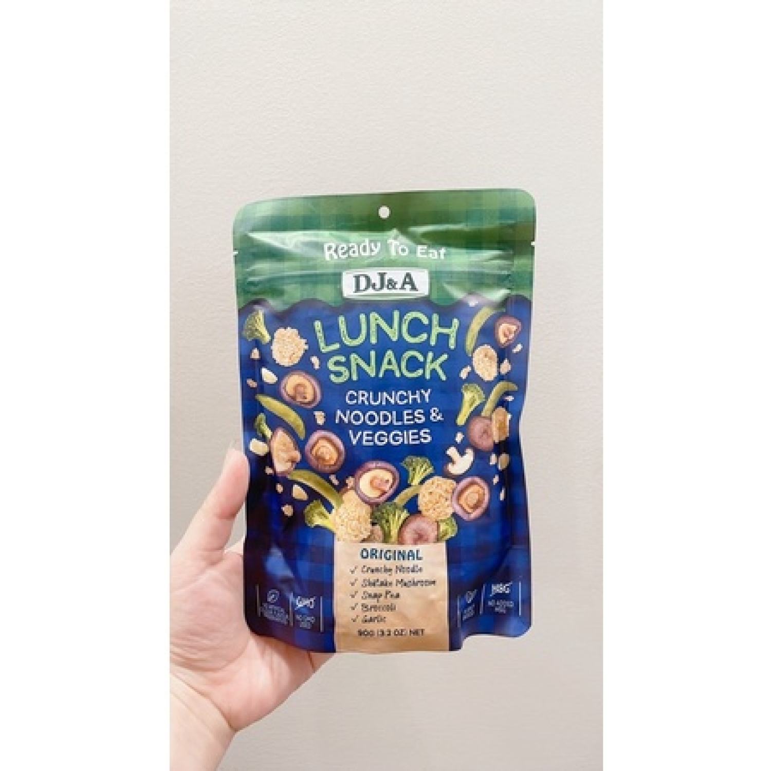 Mì & rau củ sấy giòn lunch snack dj&a - gói 90 gram