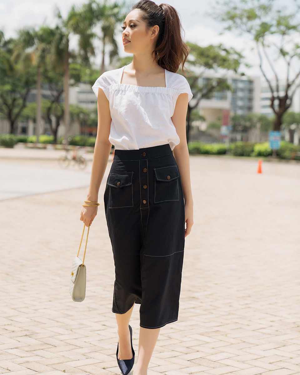 Chân váy linen đen tháng năm rực rỡ