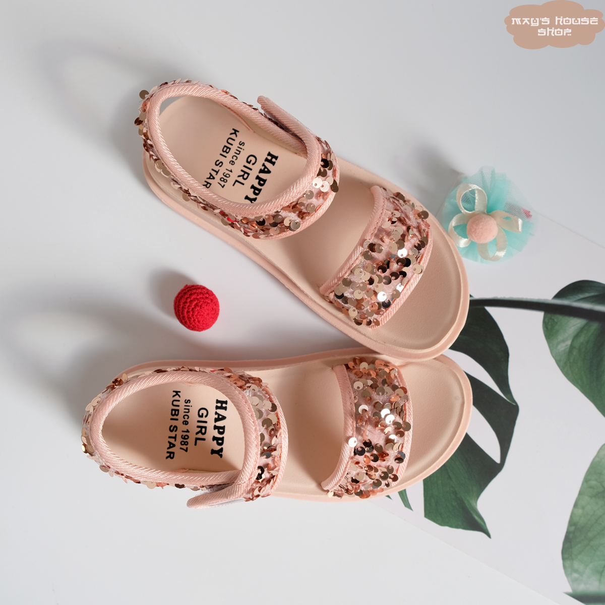 Sandal kim tuyến màu hồng dành cho trẻ em, giày quai hậu kim tuyến con gái màu hồng – May House Shop