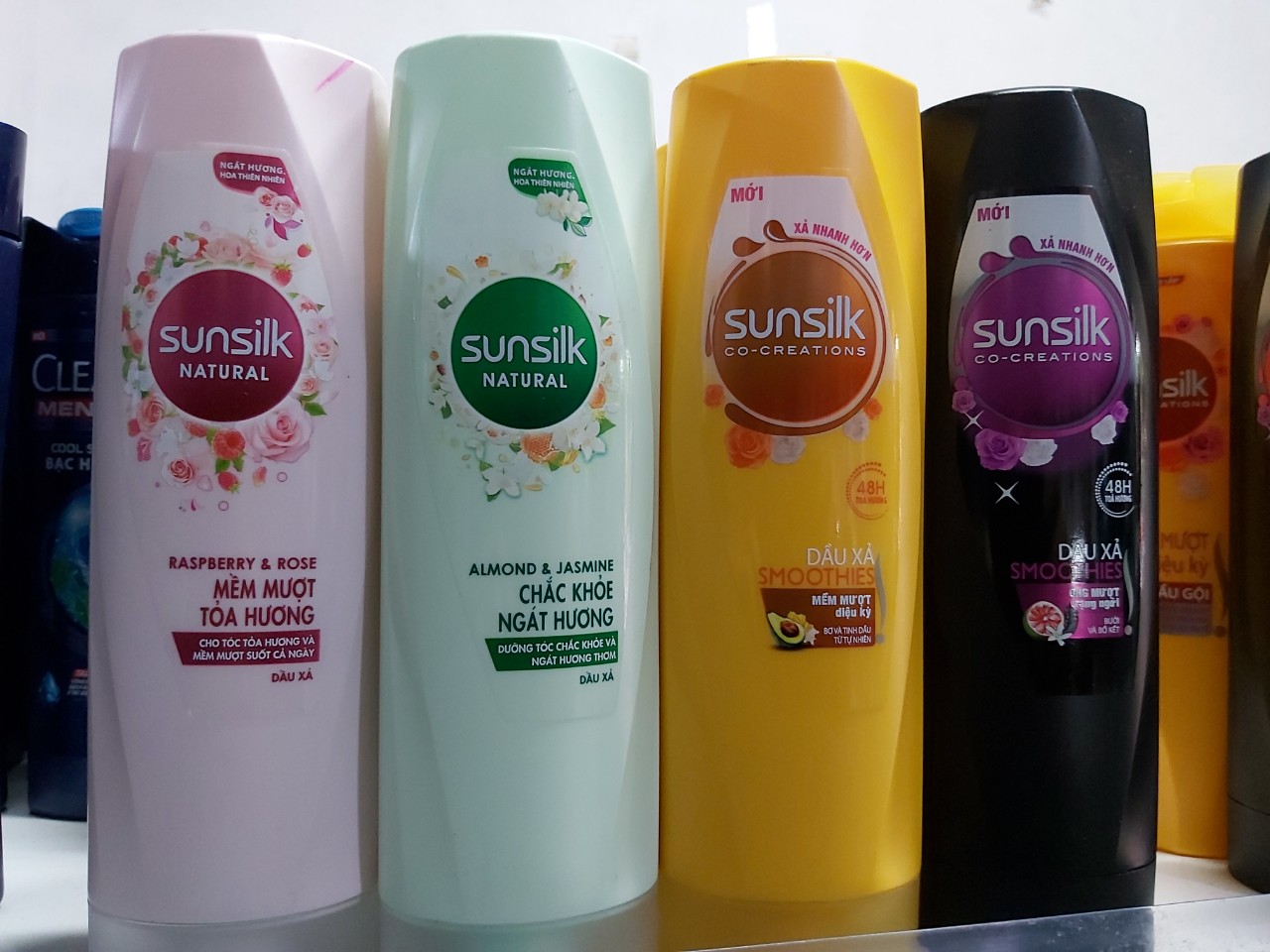 Dầu xả Sunsilk 320G mềm mượt diệu kì/ Óng ả rạng ngời