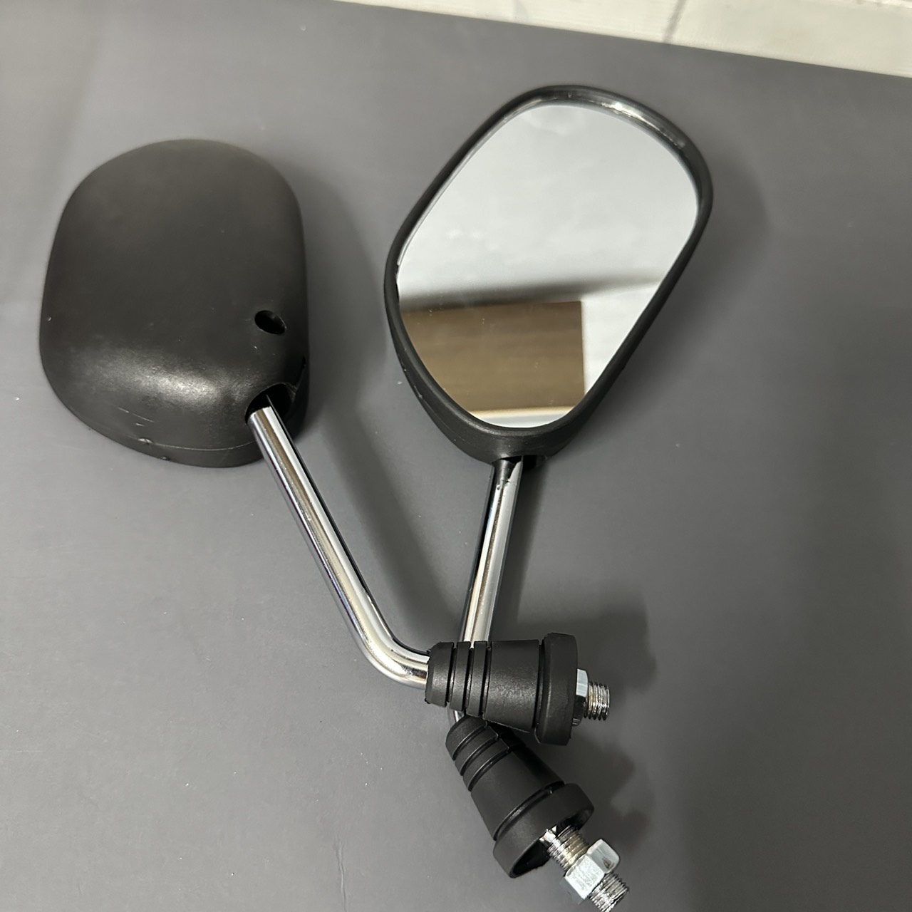 KÍnh/ Gương chiếu hậu SPARK - cốt XI INOX bền chắc, chân 10 li (Trái thuận - Phải thuận) - gắn được các dòng xe (Giá 1 cặp)