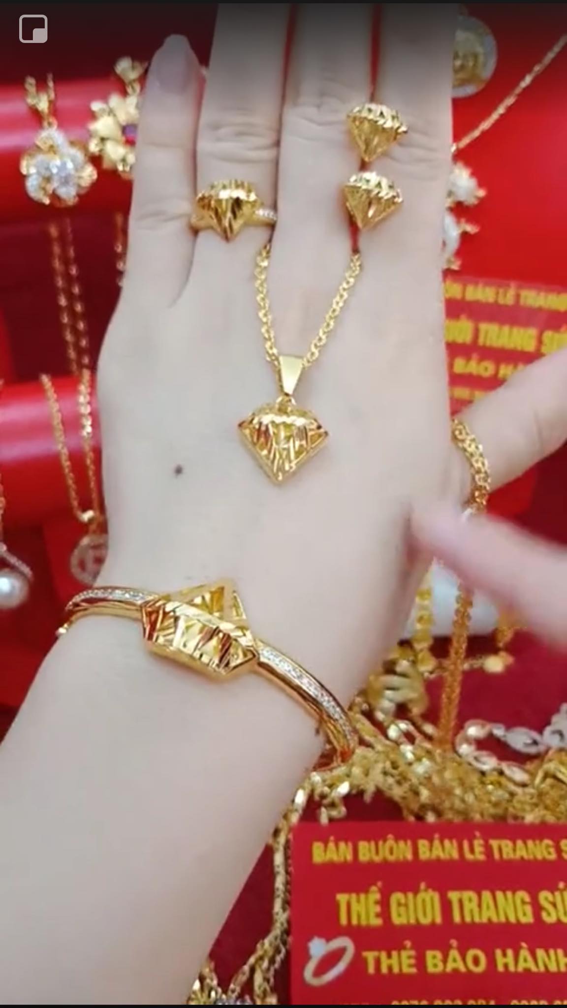 bộ trang sức kim cương sang chảnh mã 058