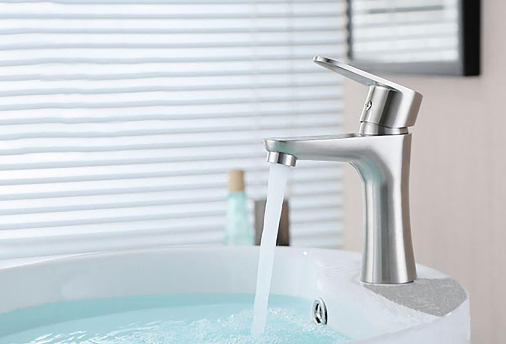 Vòi chậu rửa nóng lạnh Inox 304