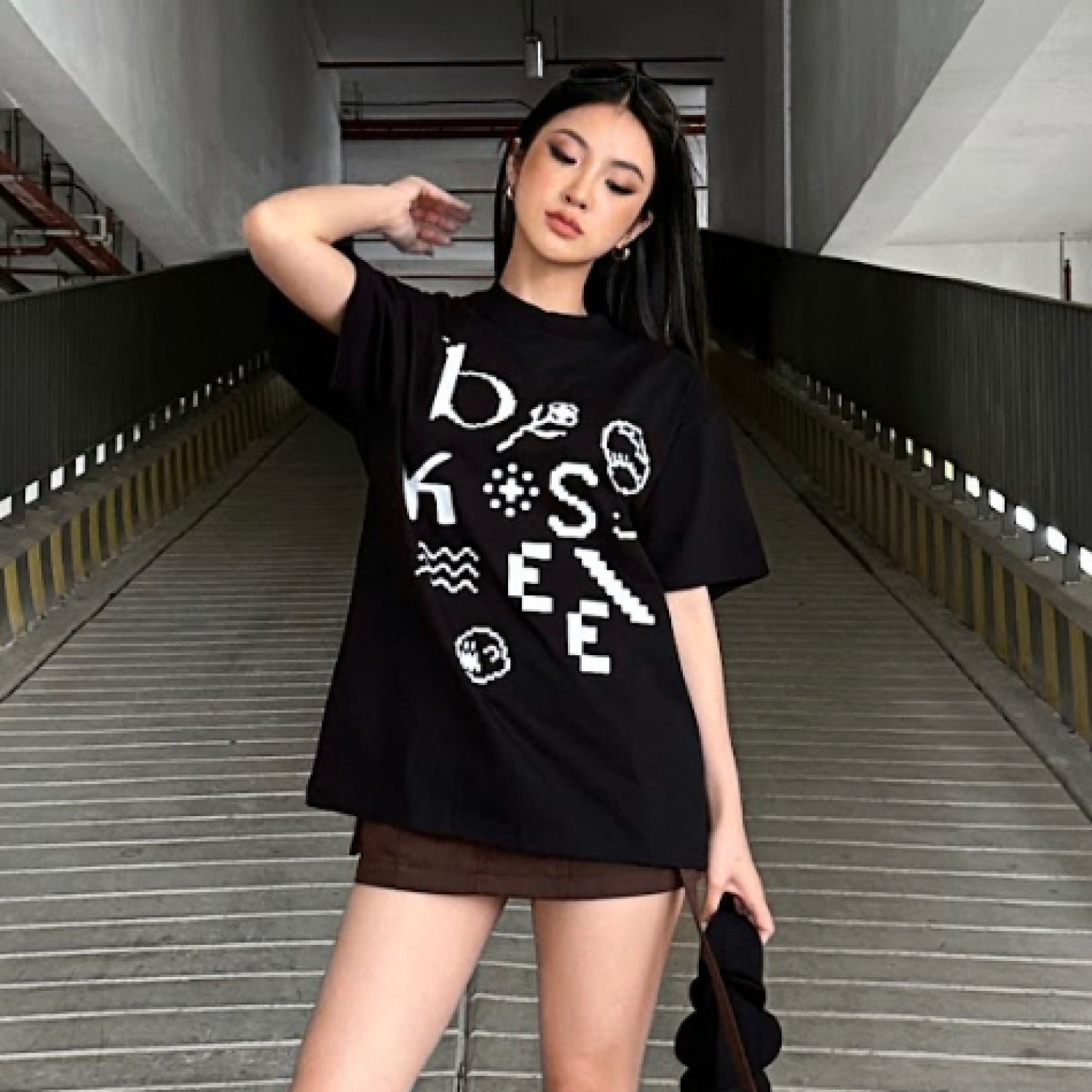 Áo thun tay lỡ form rộng Backstage88 Character Tee TEE