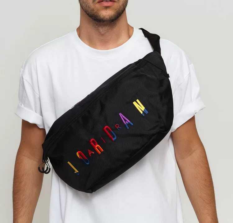 Túi bao tử Jordan siêu to khổng lồ