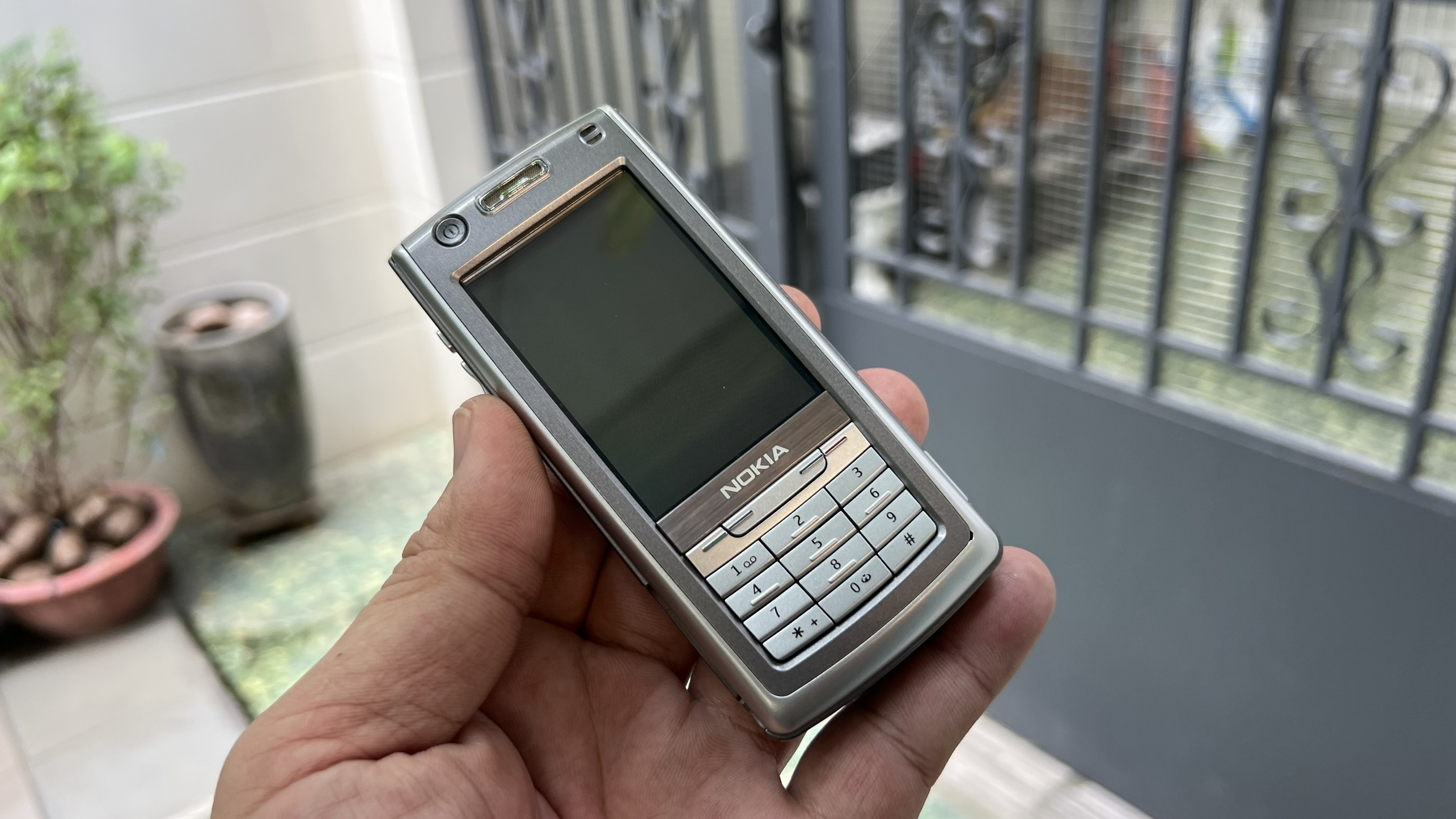 Lk Điện thoại nokia 6708 chính hãng