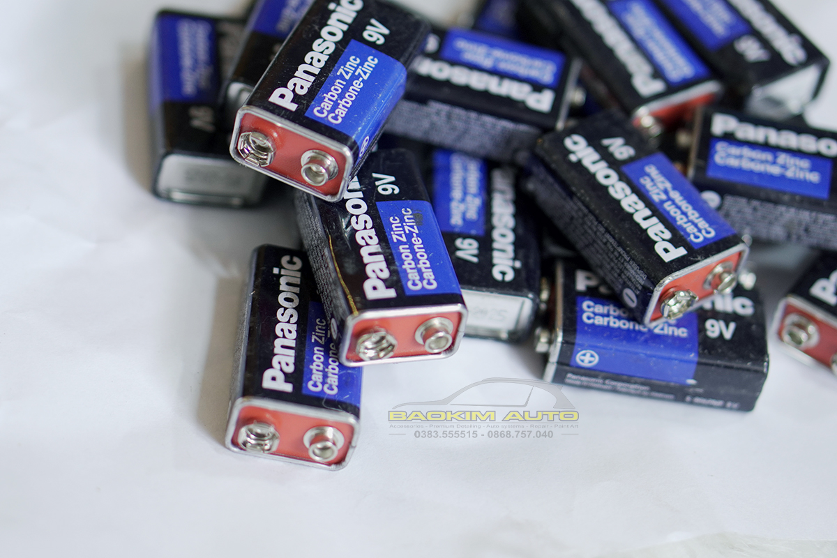 Pin 9v Panasonic chính hãng nhập Nhật, hàng tồn kho (có hơi trầy nhưng chất lượng mới), còn hạn sử dụng dài.