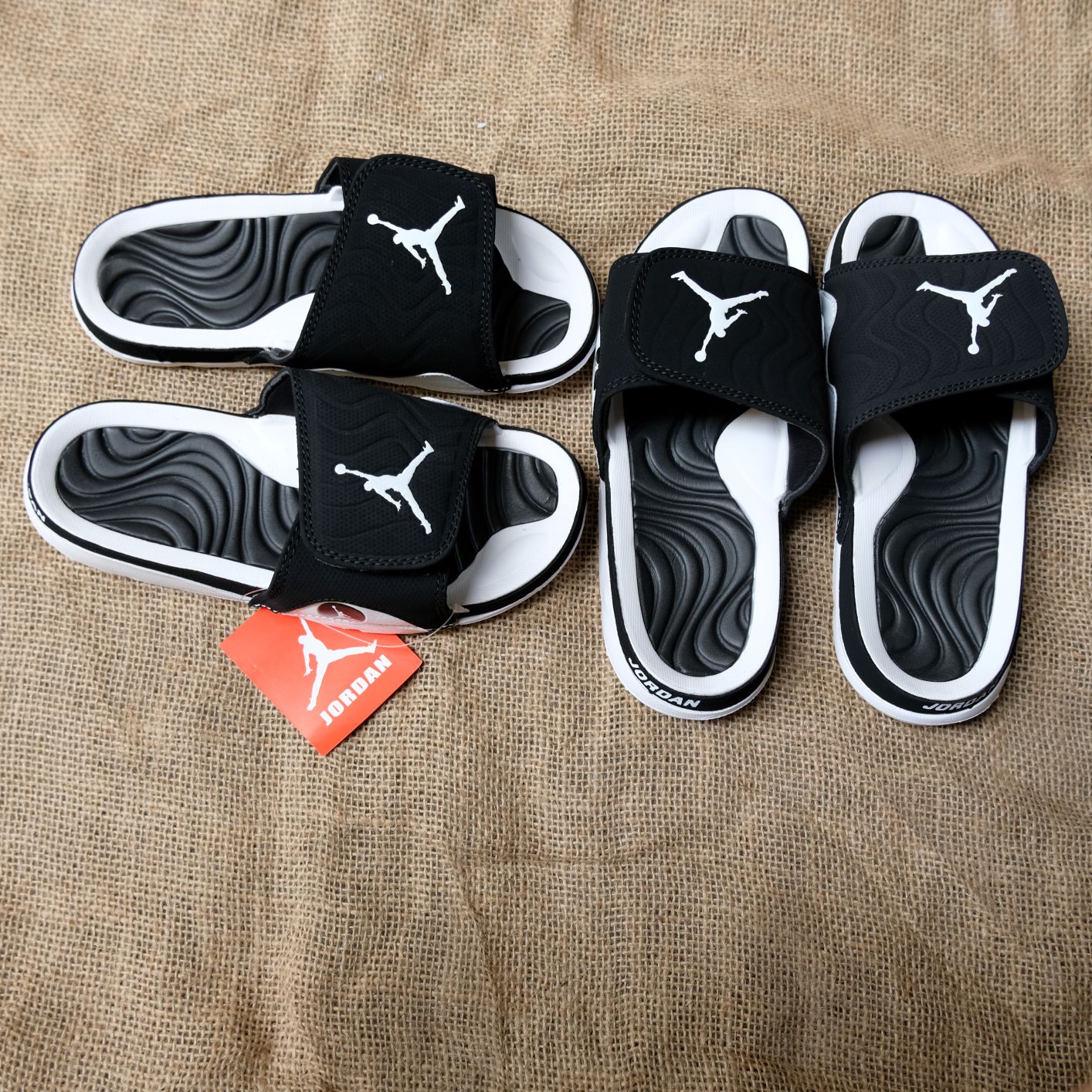 dép jordan 3 quai ngang màu đen logo trắng dành cho nam nữ mẫu hot tặng hộp